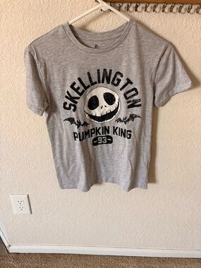 Skellington Pumpkin King Graphic Tee - Gray